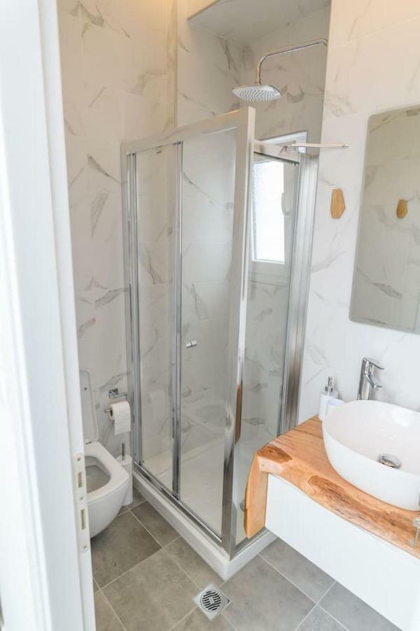 Superior Modern Apartment In The Center With View. Volos Exterior photo