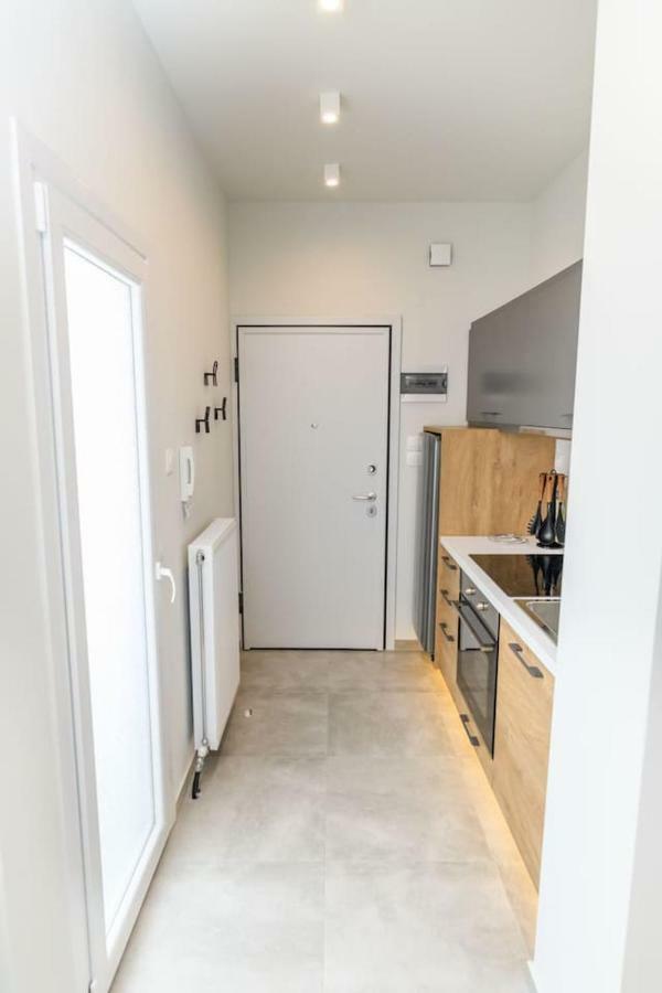Superior Modern Apartment In The Center With View. Volos Exterior photo