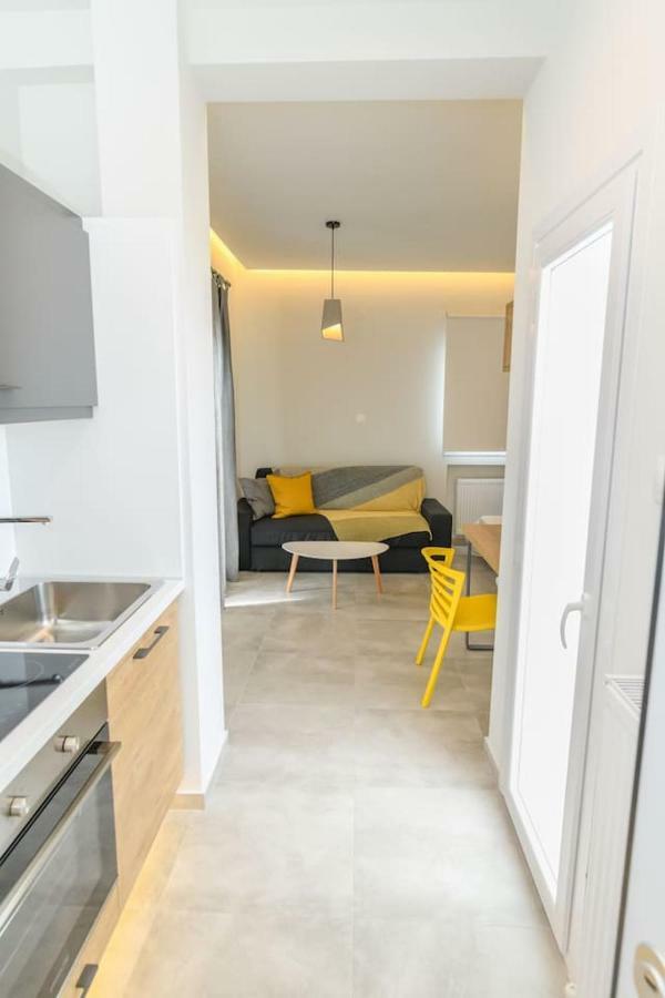 Superior Modern Apartment In The Center With View. Volos Exterior photo